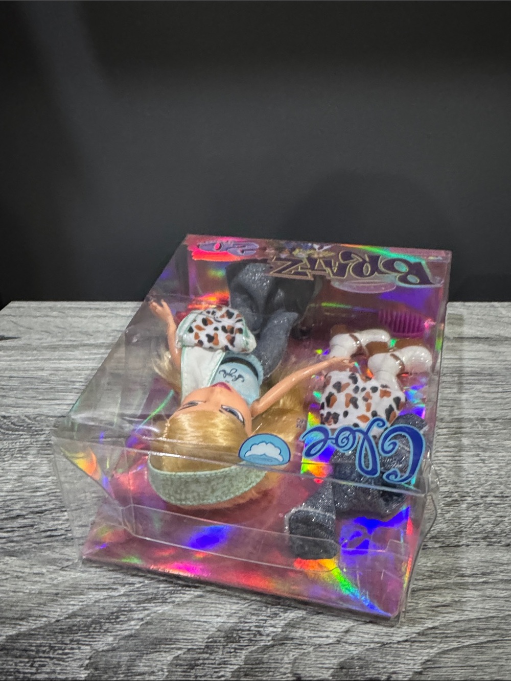 NEW: Bratz | 20 Yearz: Cloe Doll (2021) - Collectible Fashion Doll & Accessories - Picture 5 of 16